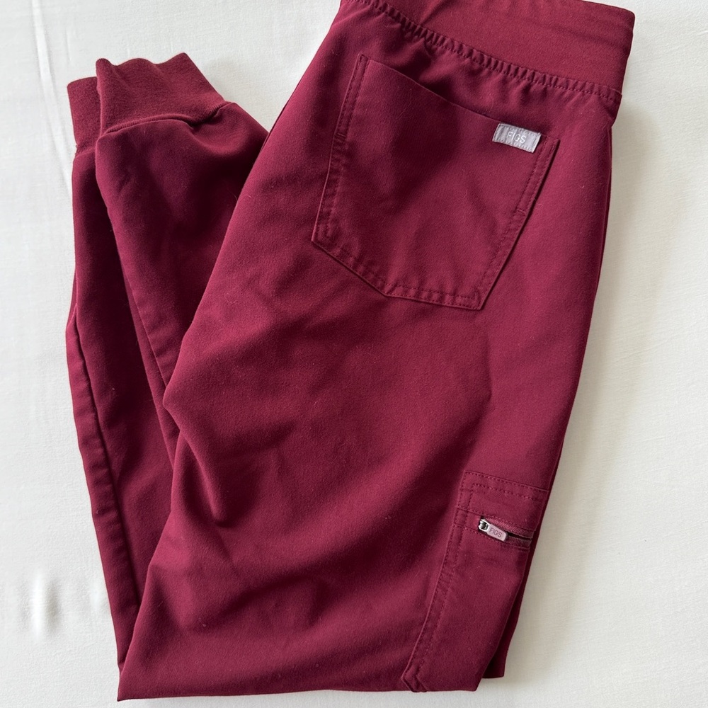 Women's FIGS scrub pants